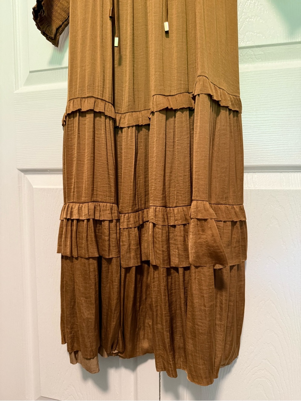 Moon River Brown Tiered Long-Sleeve Maxi Dress - Picture 11 of 11